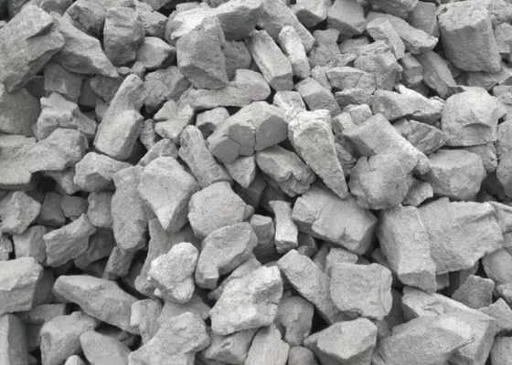 灰10%の黒い鋳物場のコークスのミネラル大きいサイズの優秀な性能