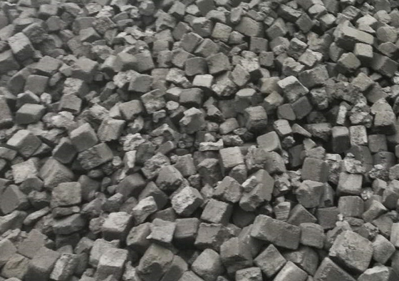 低いSの立方形作られたコークスのミネラル代替プロダクト120x120x 120mmのサイズ